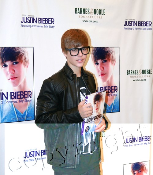 bieber book. Justin Bieber book signing